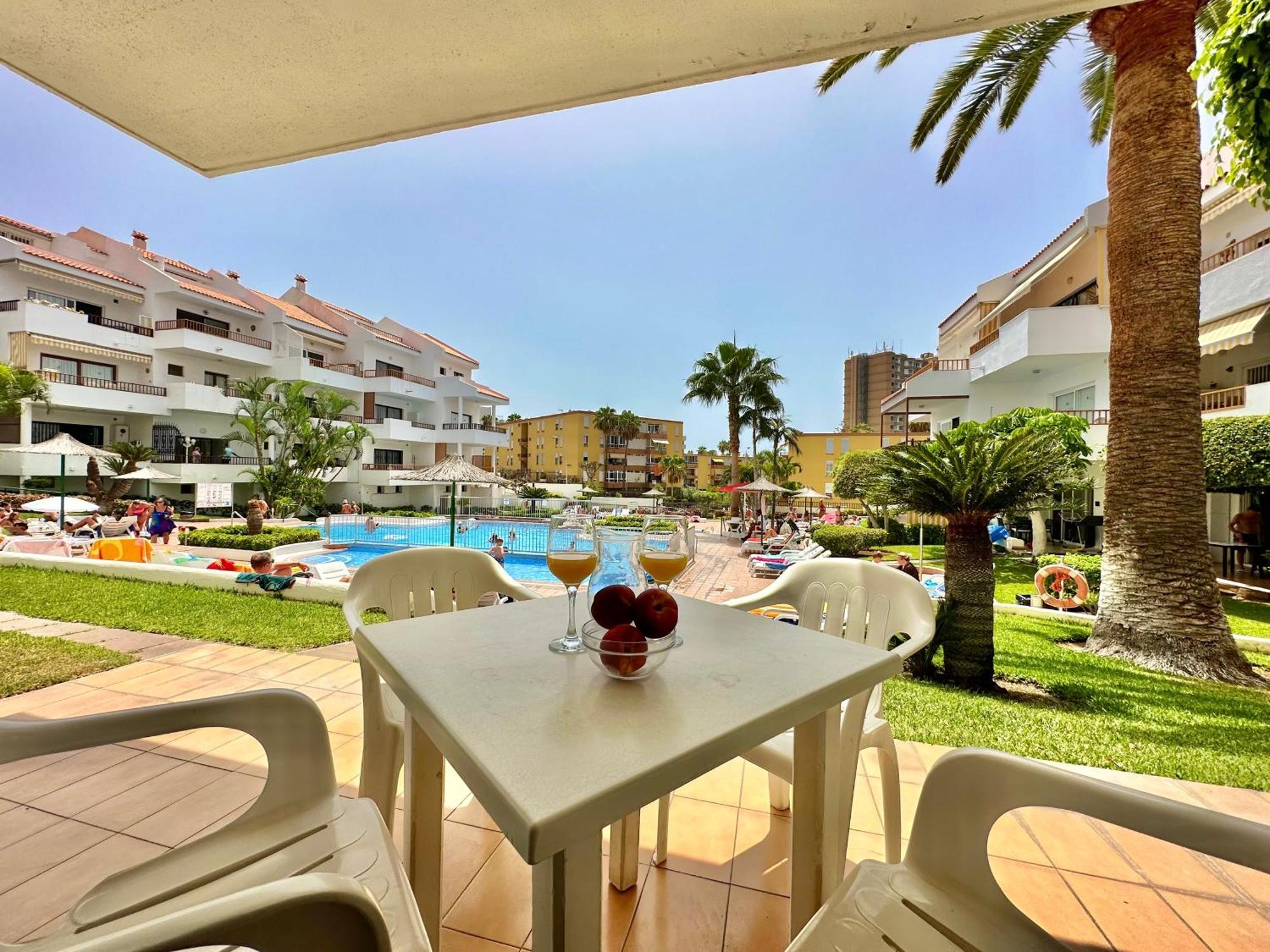 Pool Views Terrace Apartamento Los Cristianos  Exterior foto